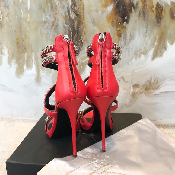 Giuseppe Zanotti Red Leather Snake Chain Sandal - Picture 3 of 8